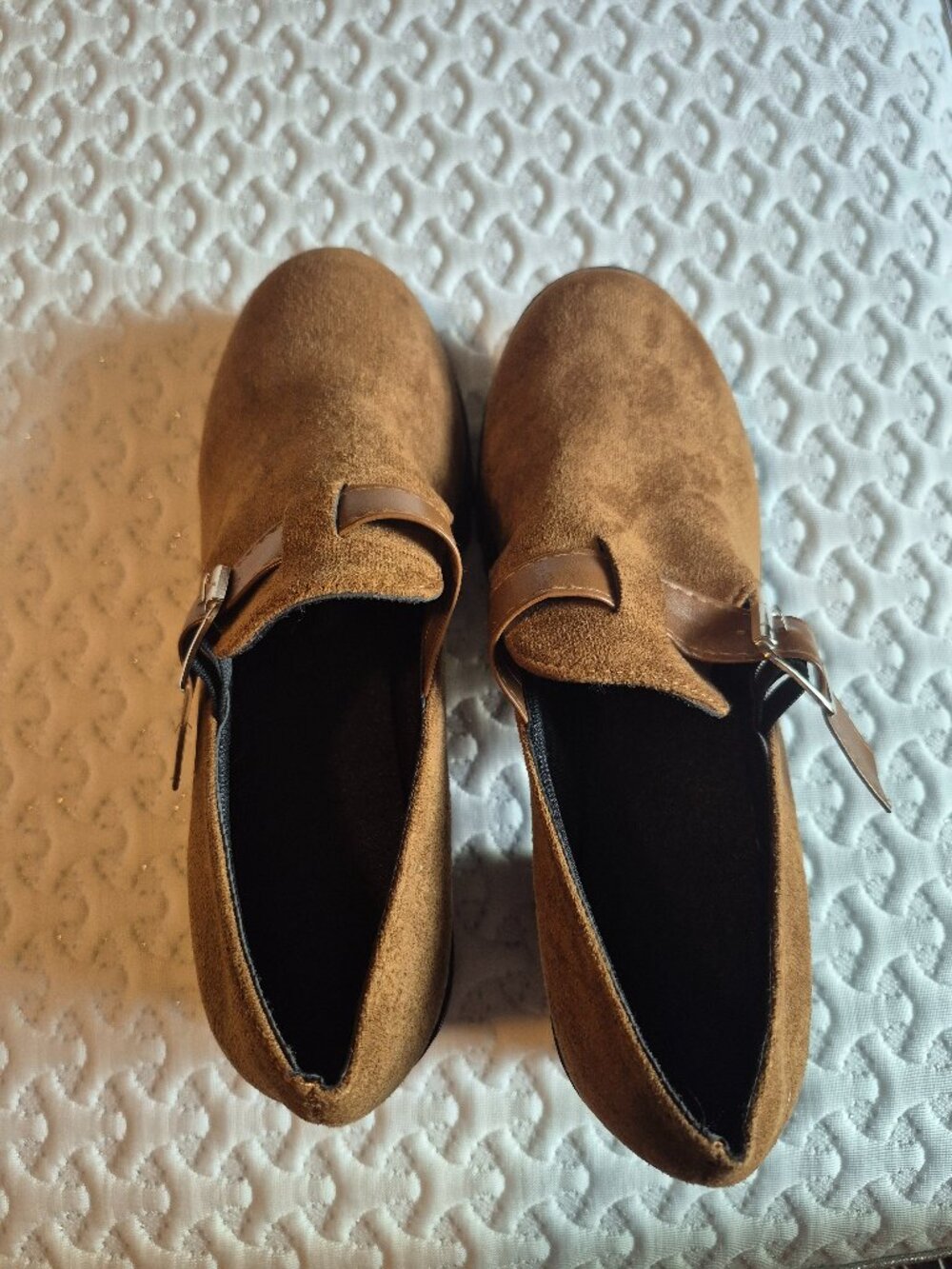Brown high top slip on chunky  shoes